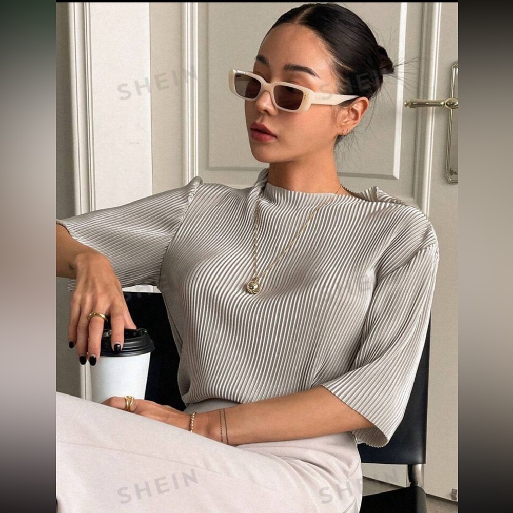 SHEIN Mock Neck Top